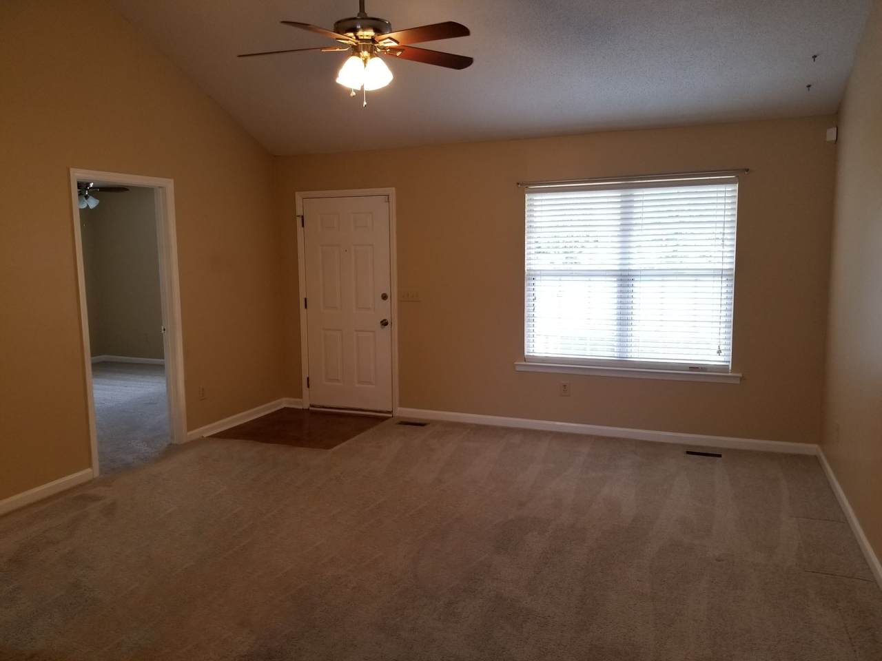 2811 Black Stallion Ct - Photo 1