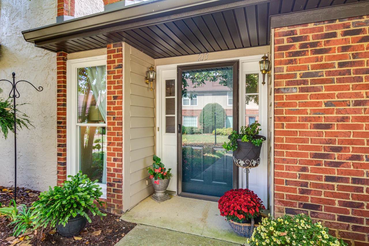 213 Highland Villa Cir - Photo 1