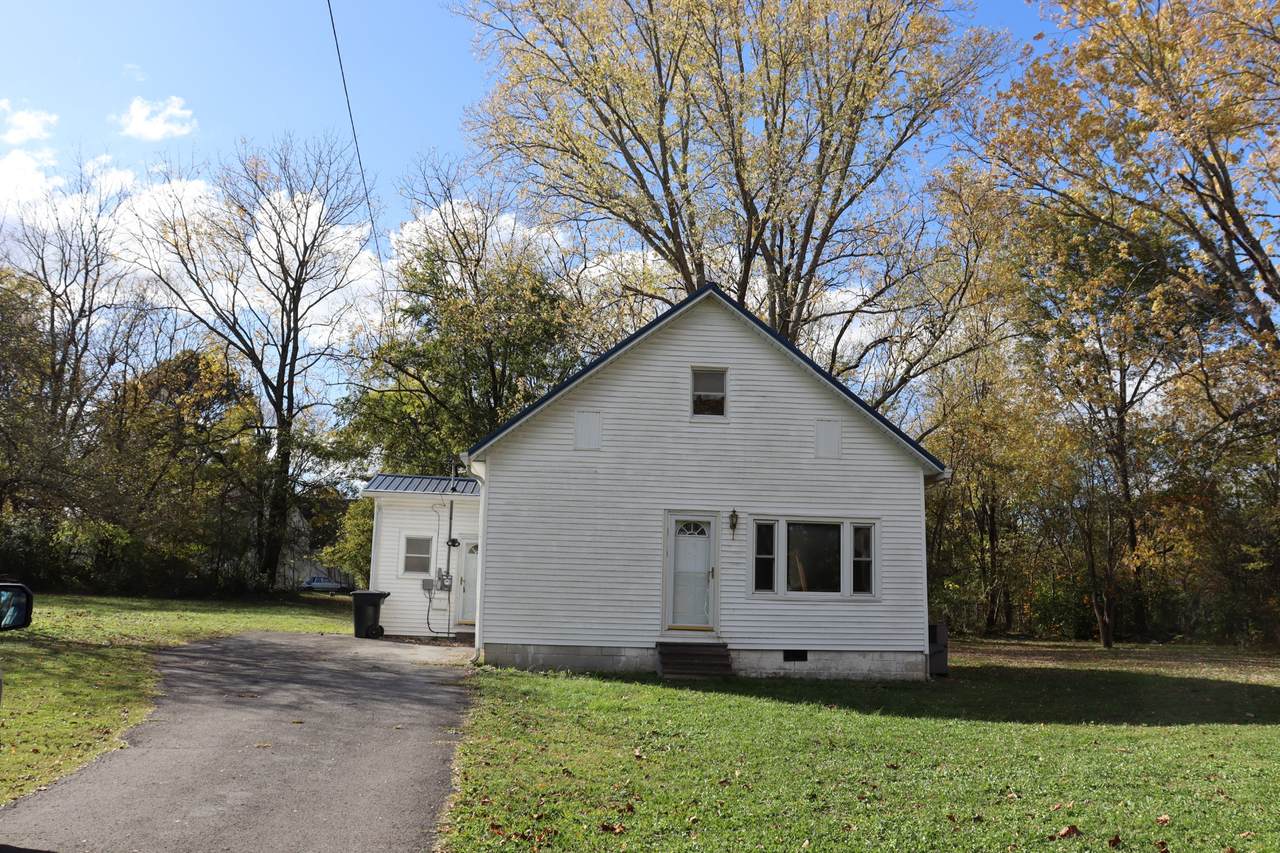 802 S Franklin St - Photo 1