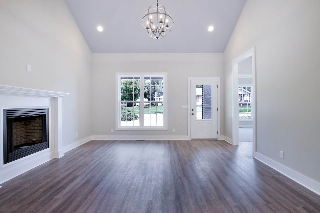 722 Fisher Ave - Photo 1
