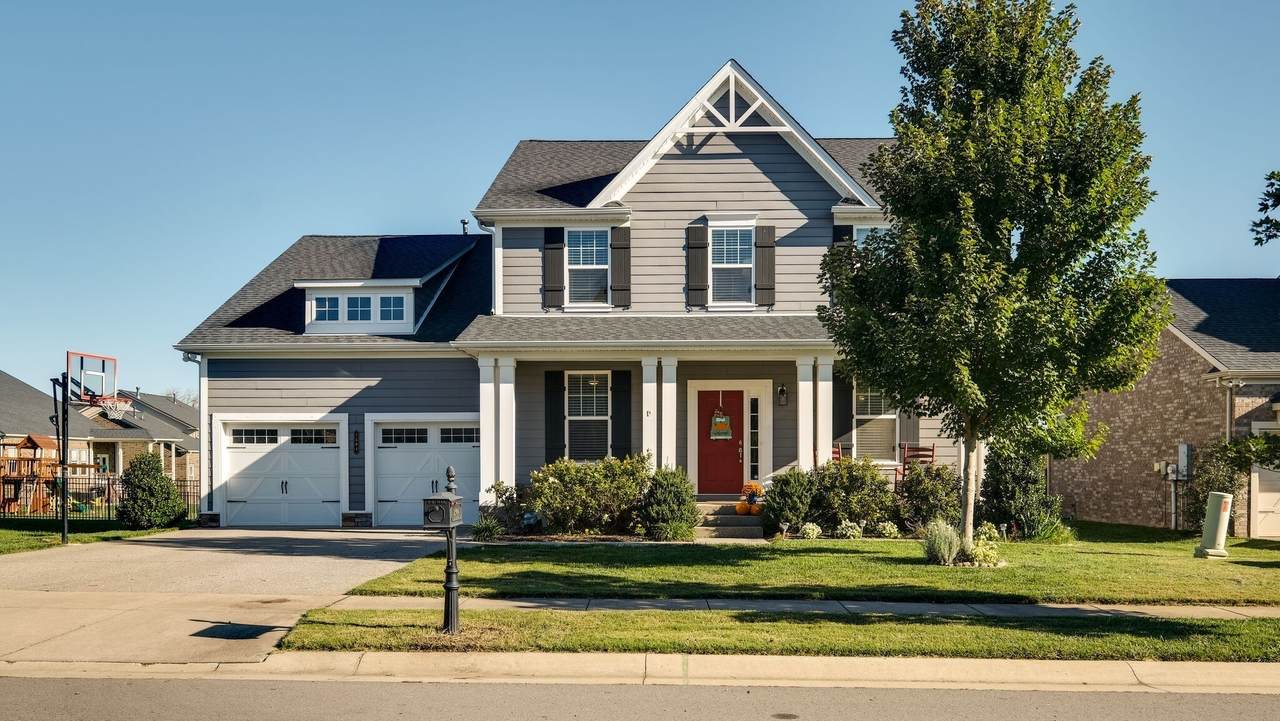 1504 Halsey Dr - Photo 1