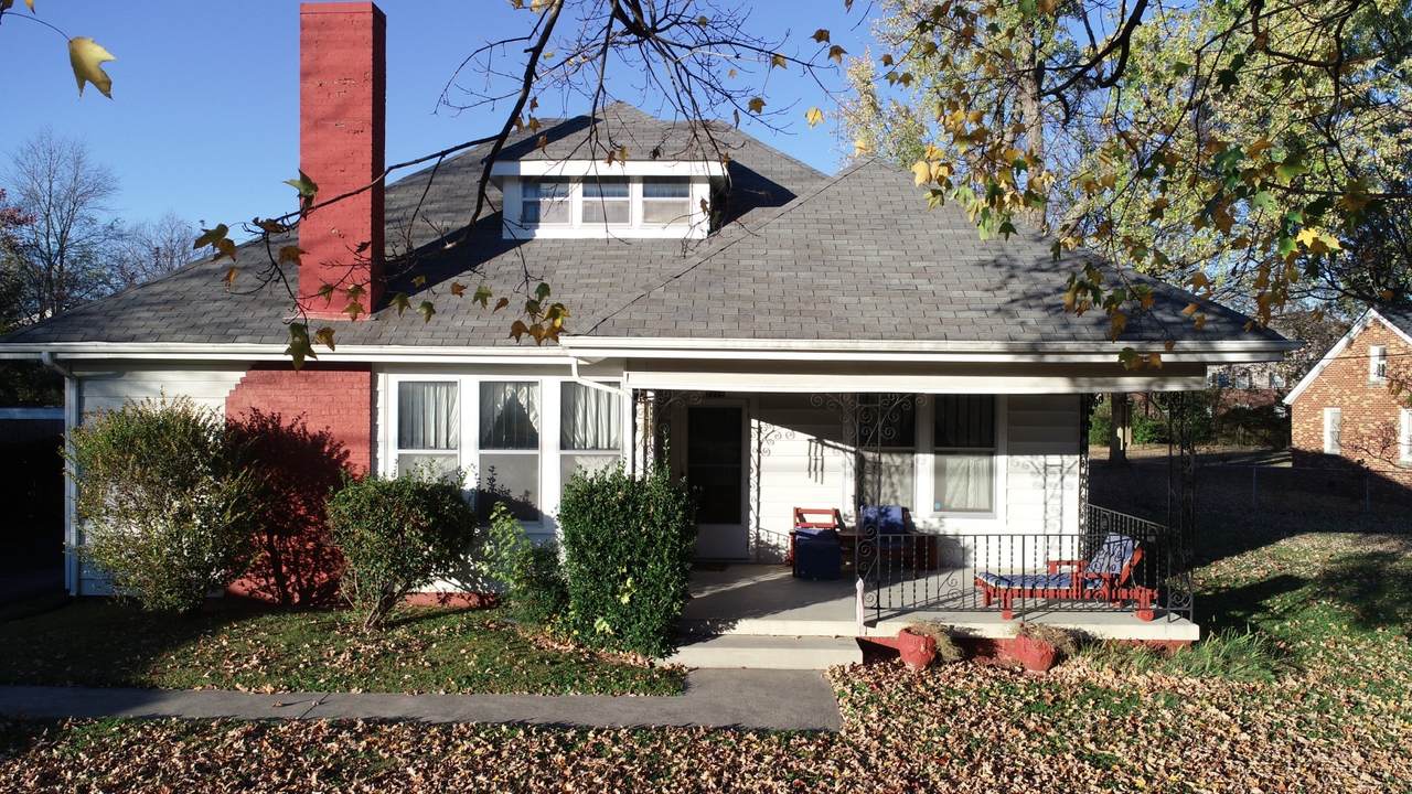 2215 E Main St - Photo 1