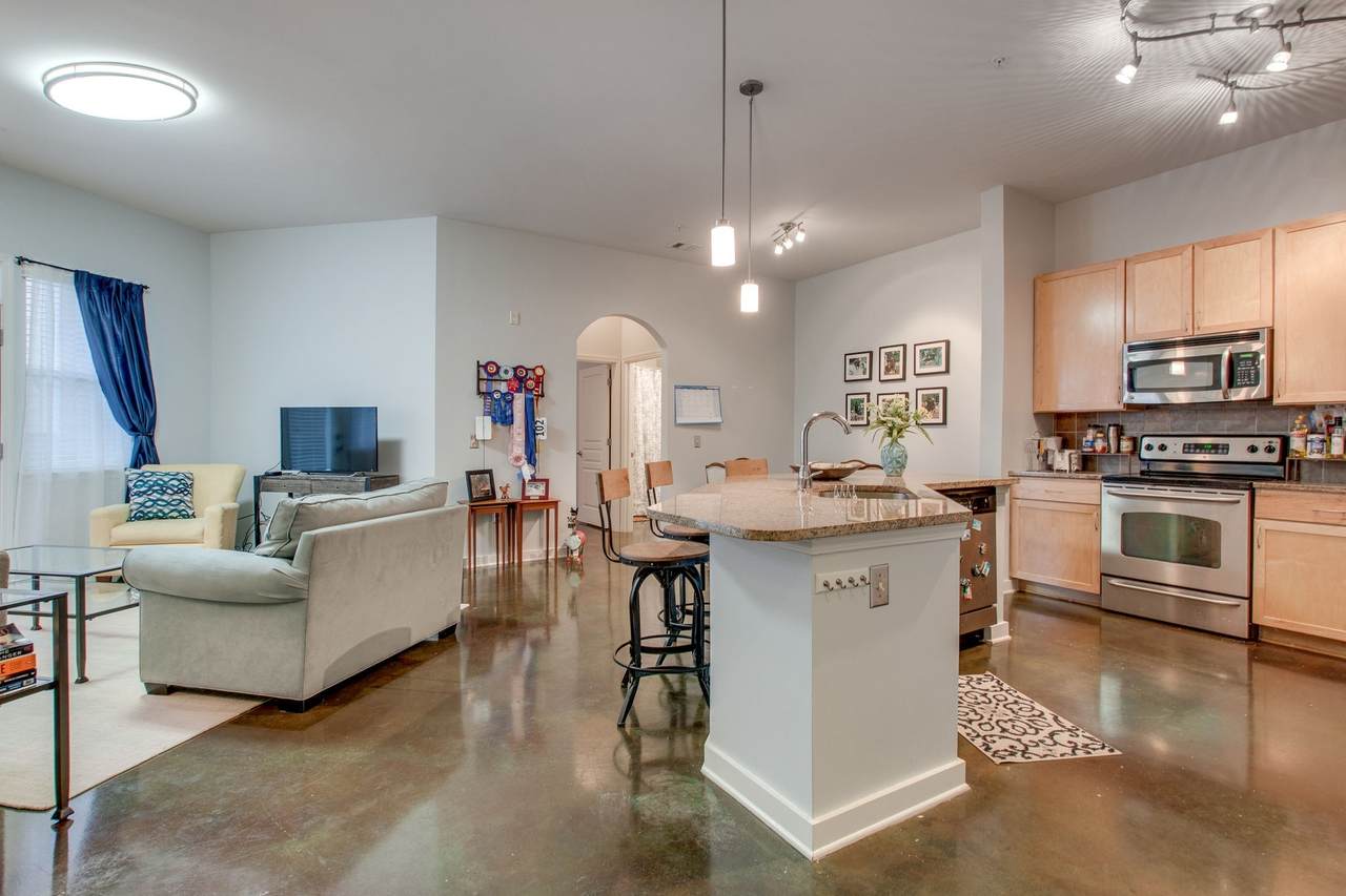 3000 Vanderbilt Pl - Photo 1