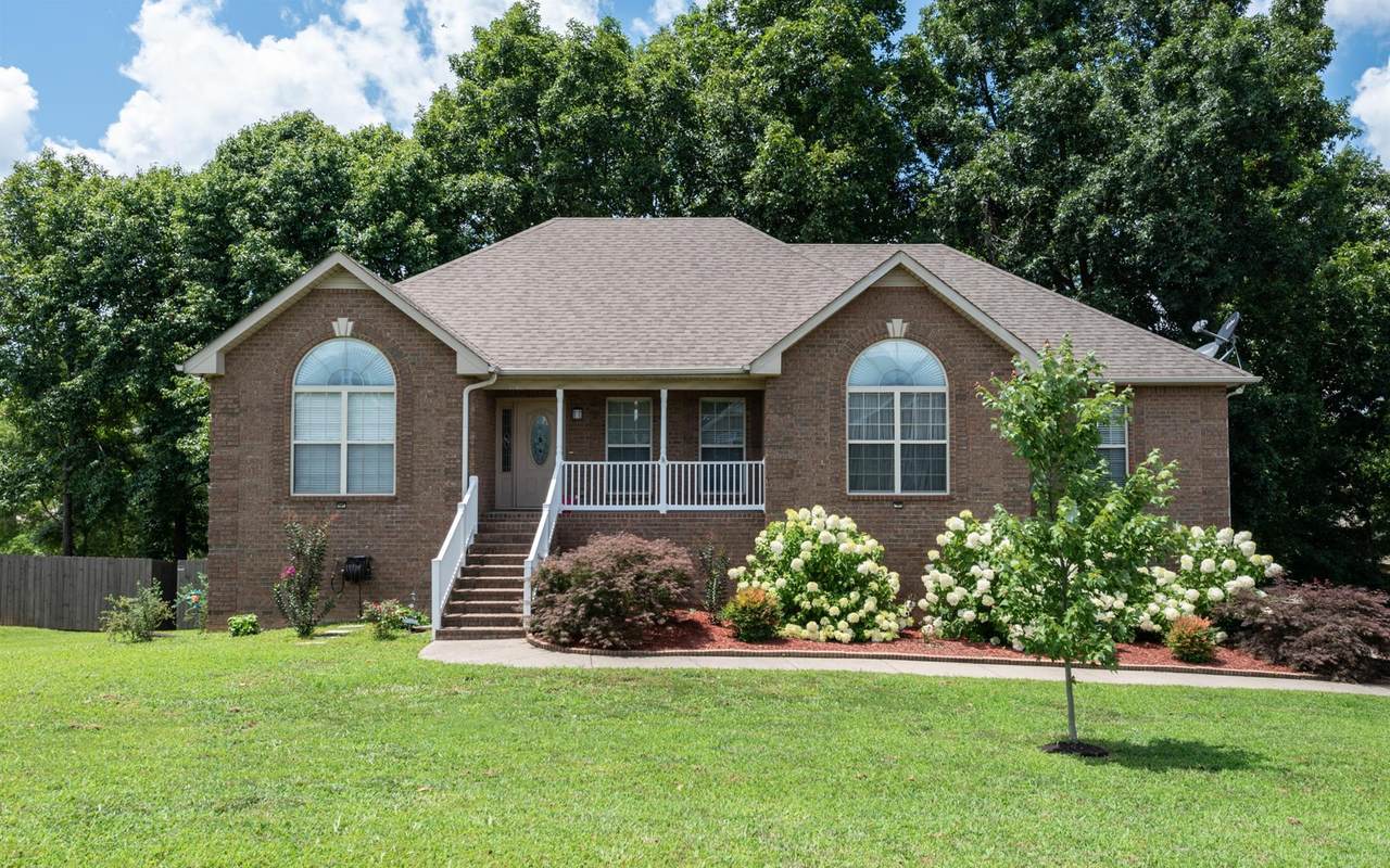 1018 Vista Dr - Photo 1