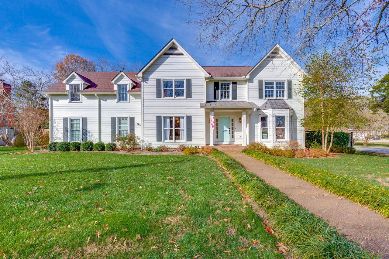 100 Deerfield Dr - Photo 1