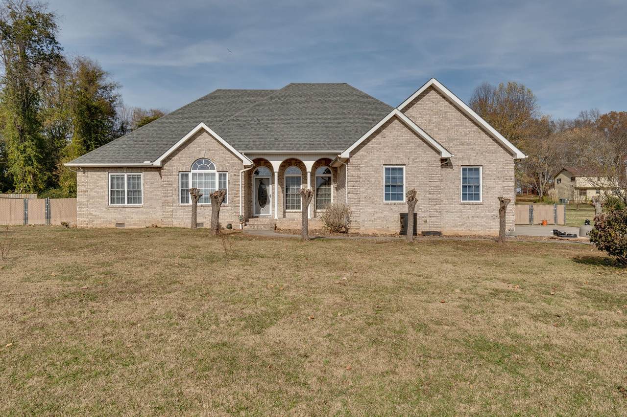401 Favre Cir - Photo 1