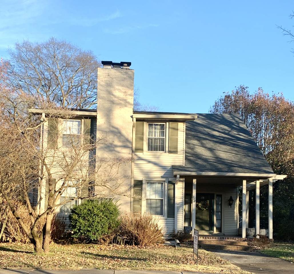 108 Alumni Ave - Photo 1