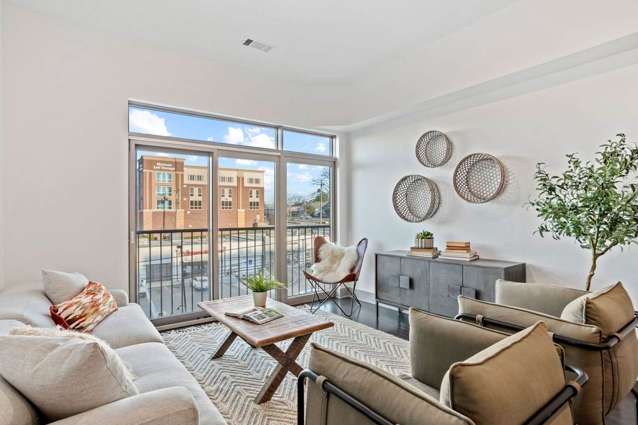 2407 8th Ave - Photo 1
