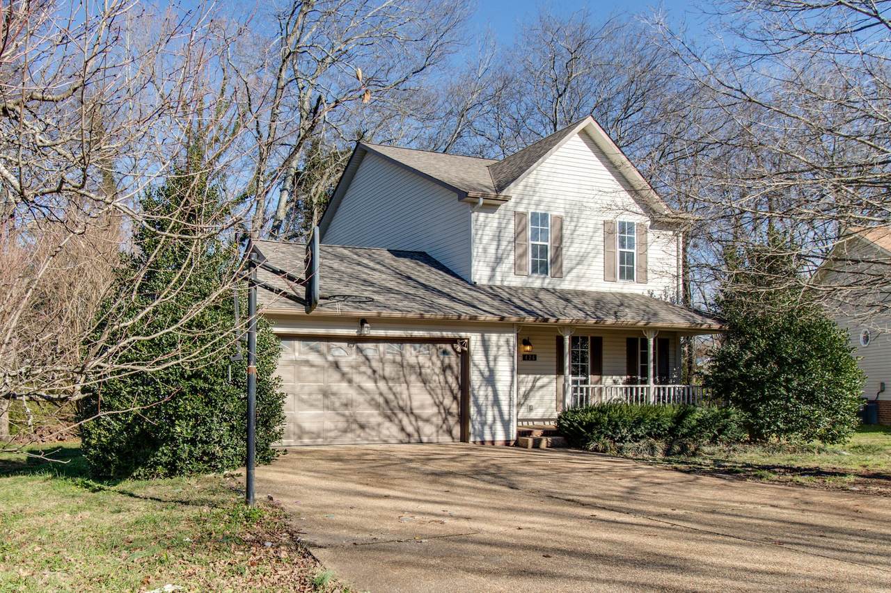 426 Bradford Cir - Photo 1
