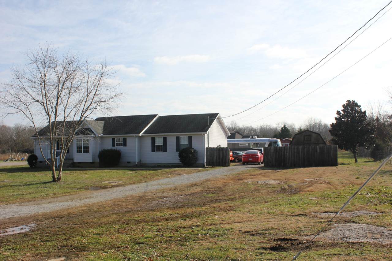 1915 Sugar Maple Dr - Photo 1