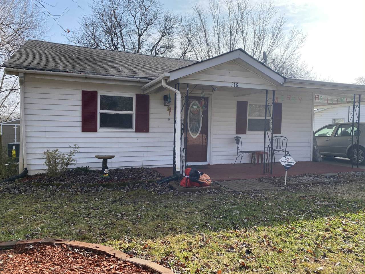 518 Highland St - Photo 1