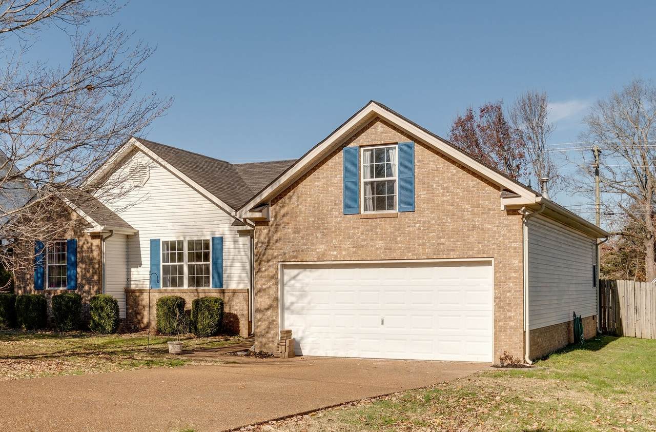 2904 Hearthside Dr - Photo 1