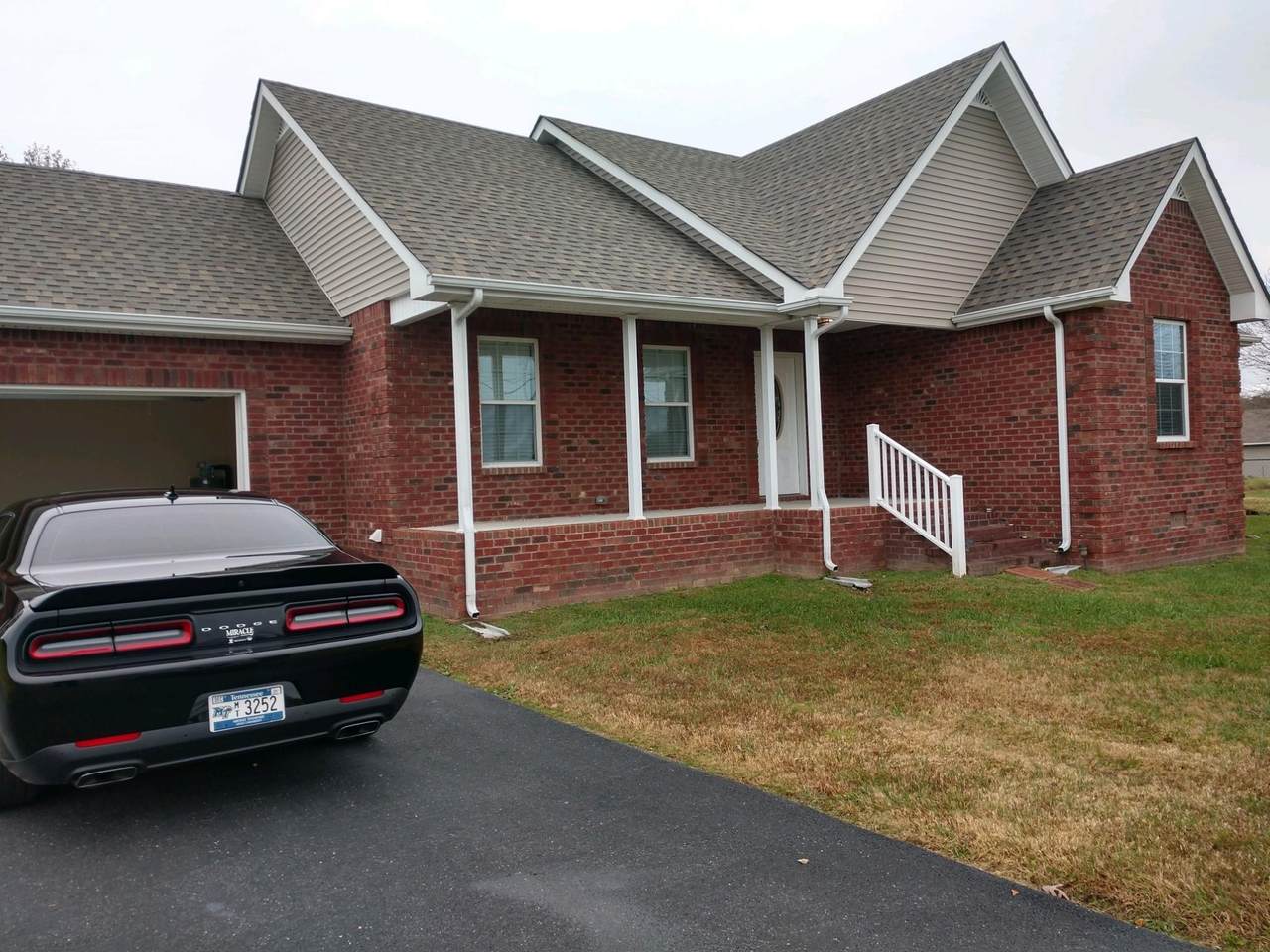 607 Akersville Rd - Photo 1