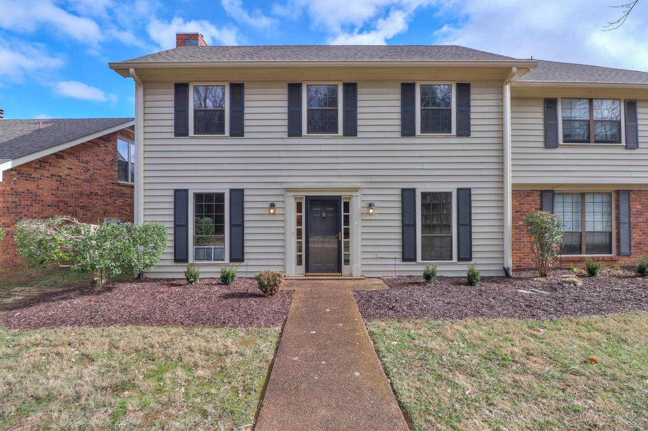 1032 E Northfield Blvd - Photo 1