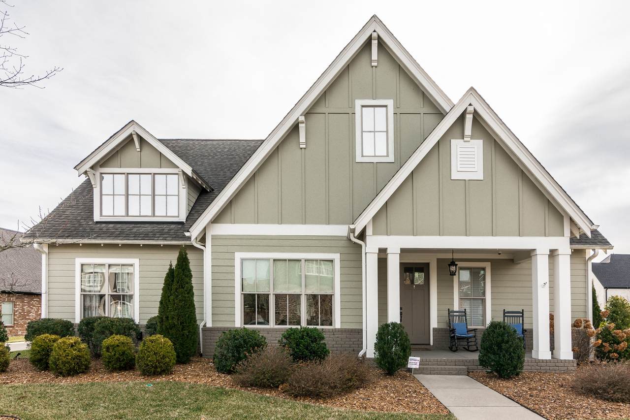 1002 Hornsby Dr - Photo 1