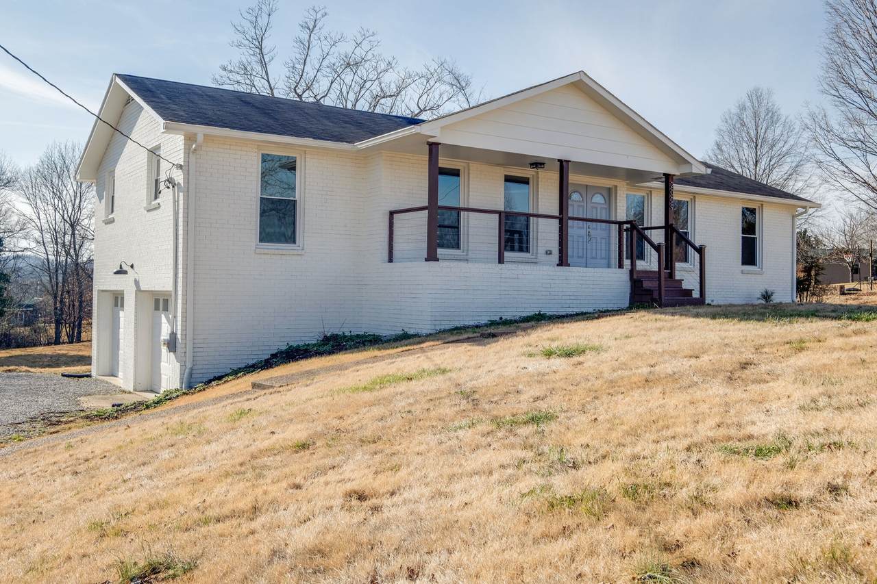 2009 Sunnyslope Ln - Photo 1