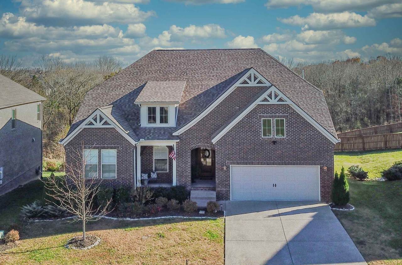 714 Burgess Dr - Photo 1