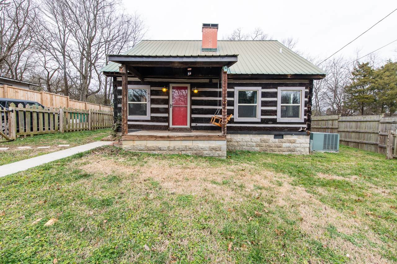 412 Grapevine Ave - Photo 1