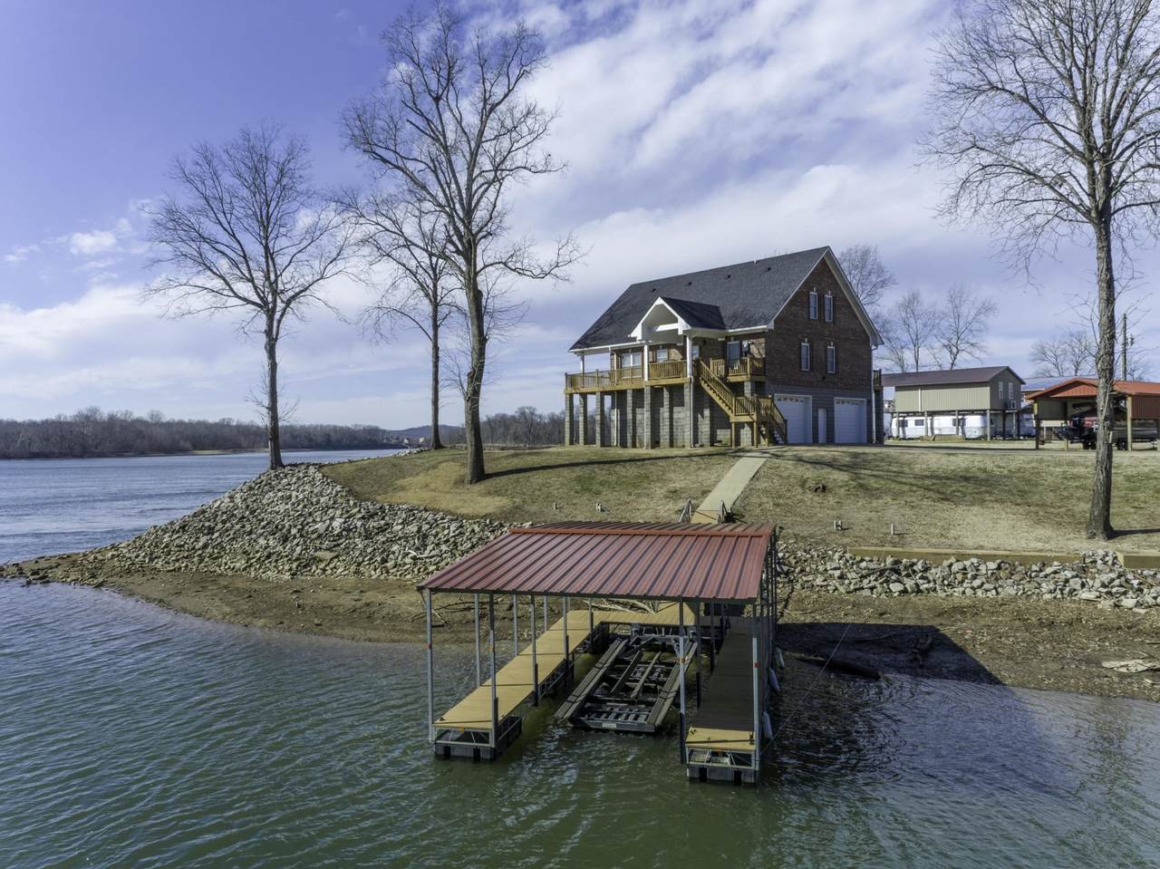 600 River Rd - Photo 1