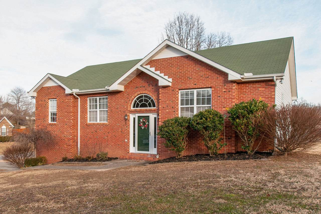 7425 Master Shane Rd - Photo 1