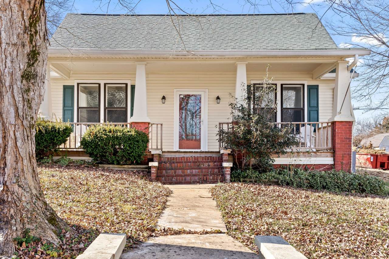 302 Main St - Photo 1