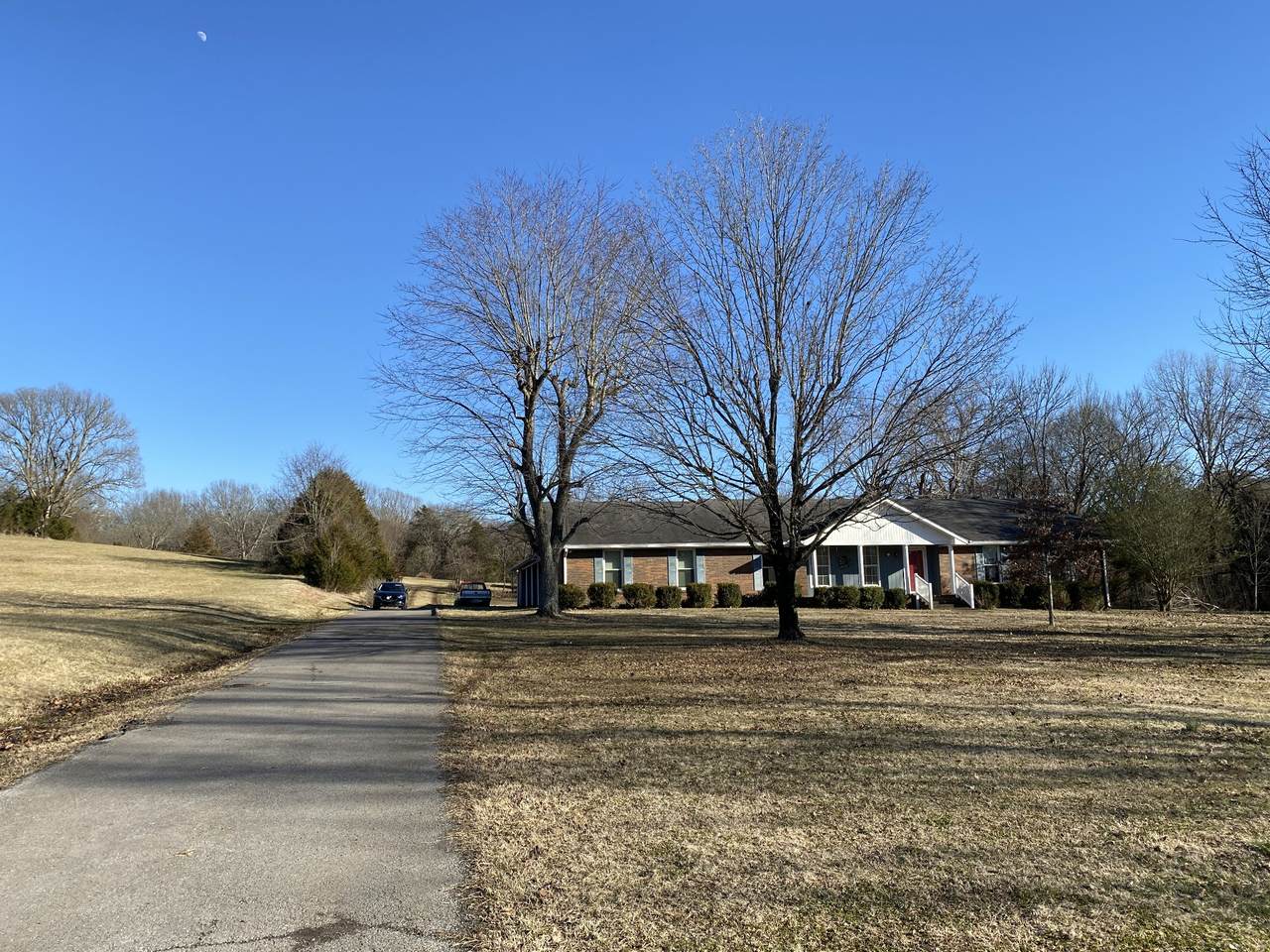 9835 Clovercroft Rd - Photo 1