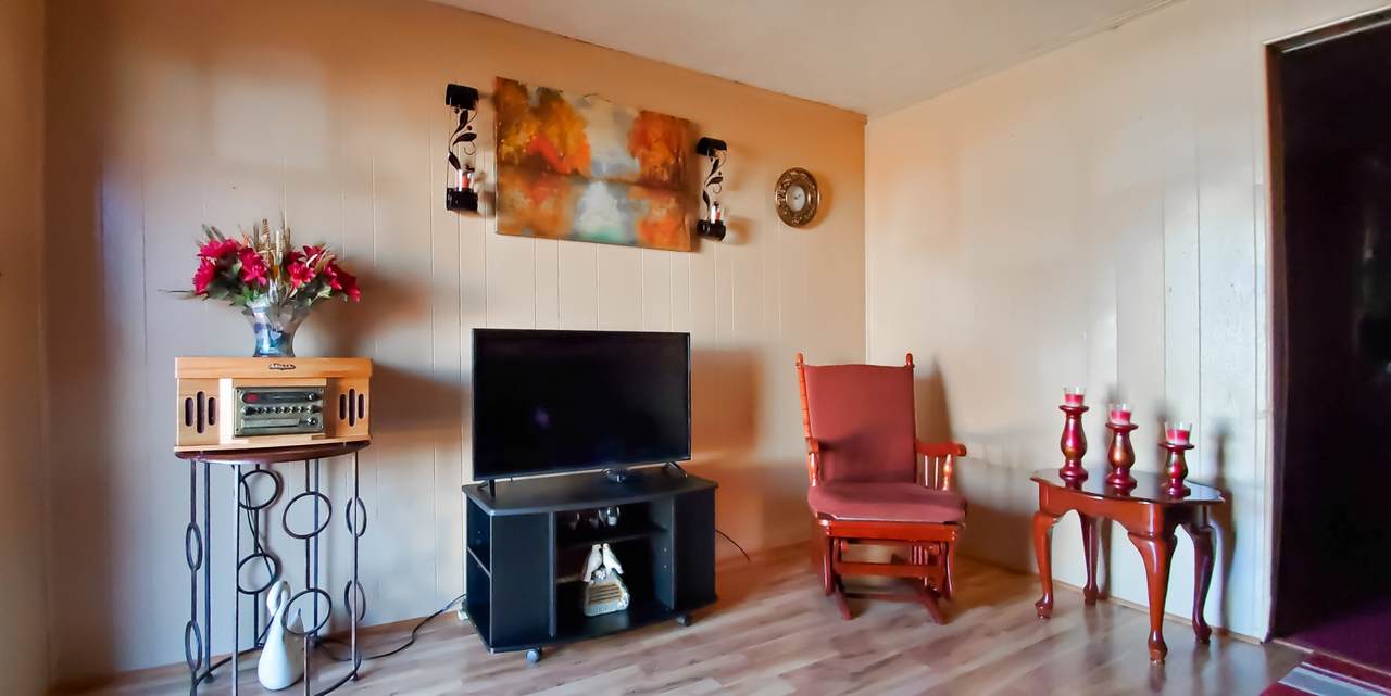 1004 Curdwood Blvd - Photo 1