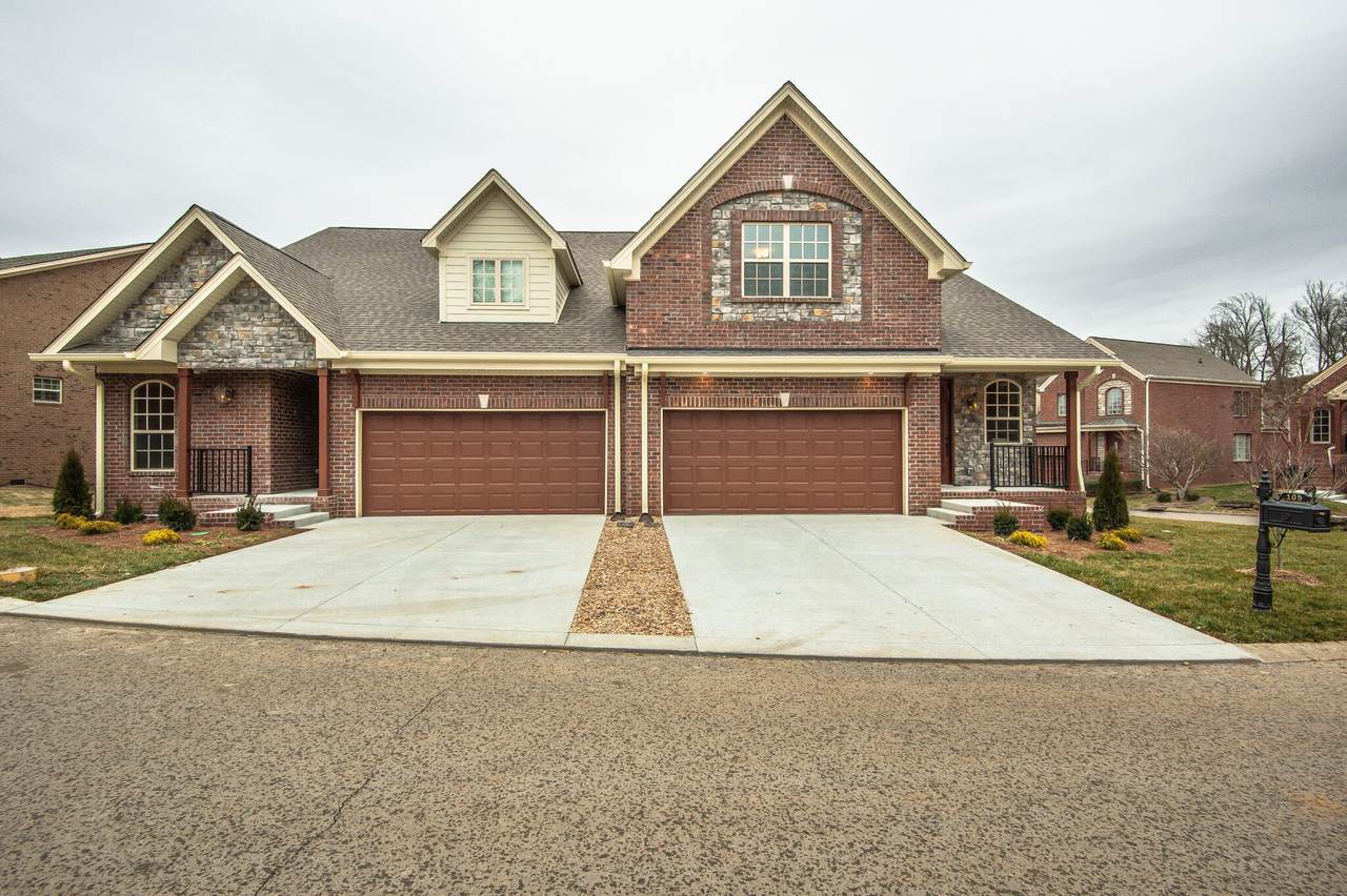 105 Nickolas Cir - Photo 1