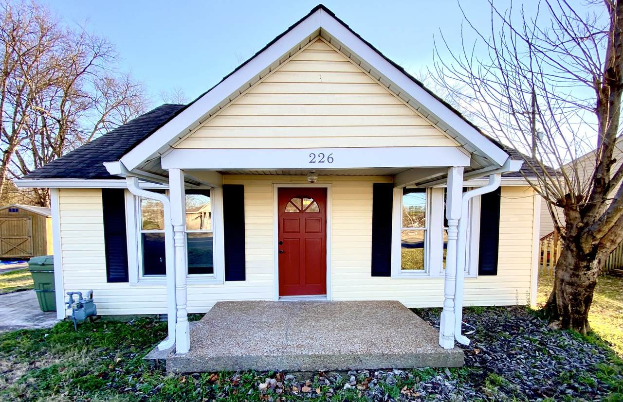 226 Coles Ferry Pike - Photo 1