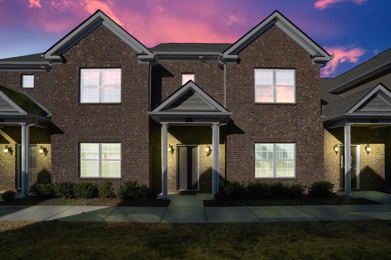 317 Rowlette Cir - Photo 1
