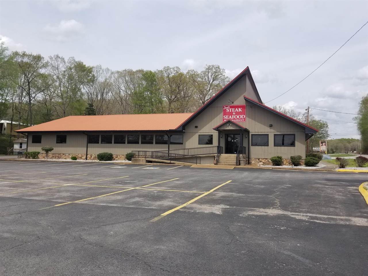 https://bt-photos.global.ssl.fastly.net/nashville/1280_boomver_1_RTC2225869-1.jpg