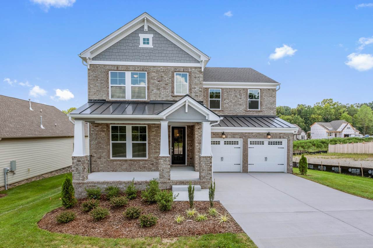 1092 River Oaks Blvd - Photo 1