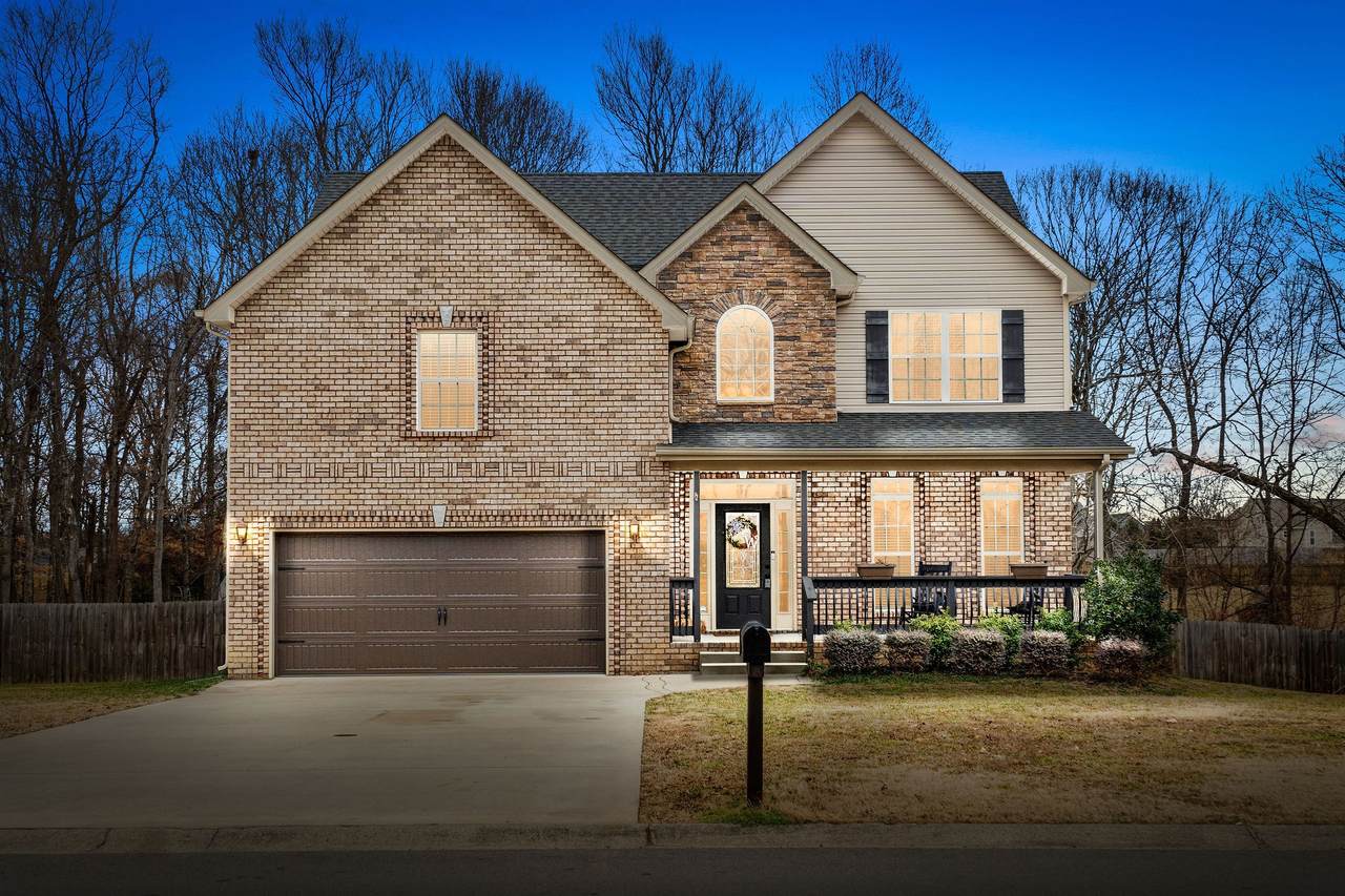 3581 Aurora Dr - Photo 1