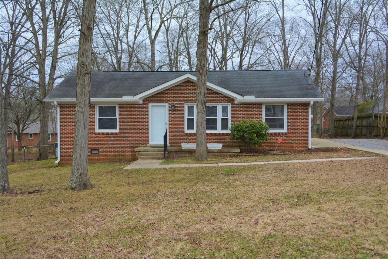111 Chestnut St - Photo 1