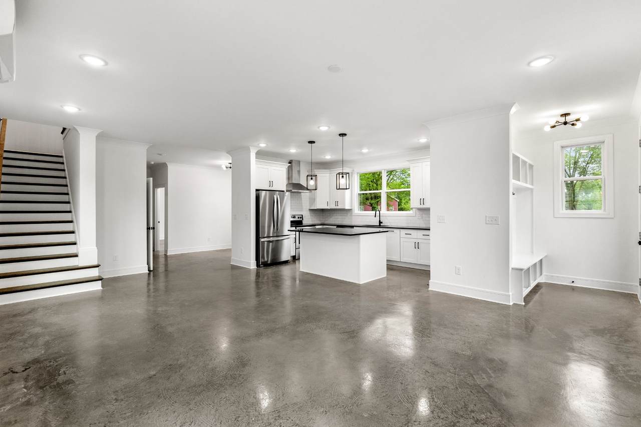 1903B 9th Ave - Photo 1