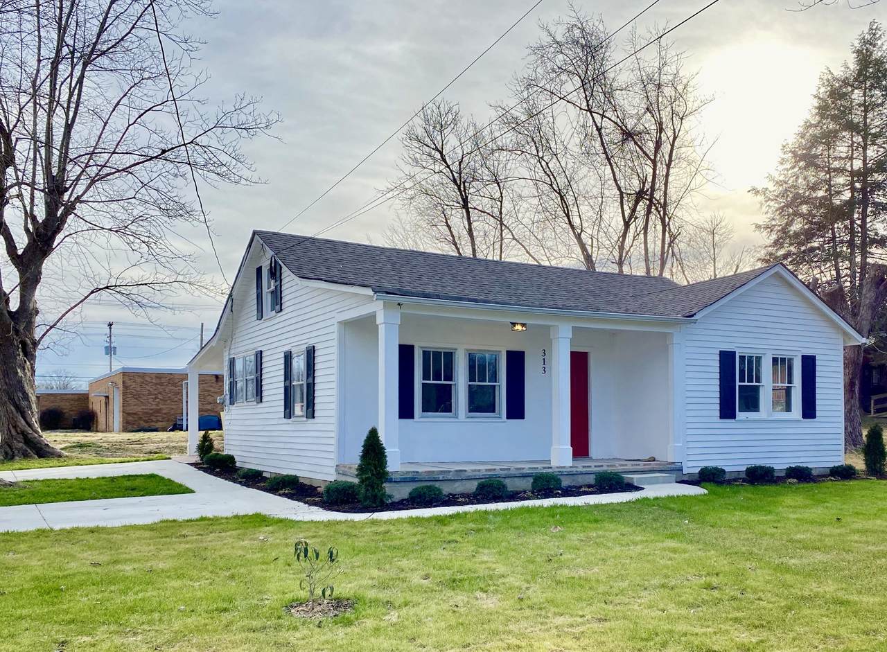 313 Bell St - Photo 1