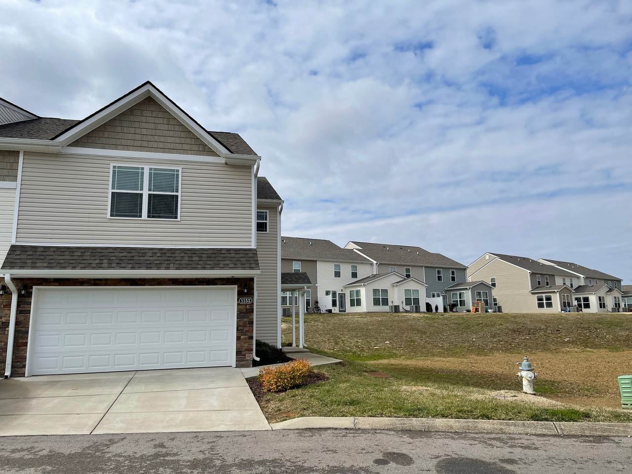 1153 Somerset Springs Dr - Photo 1
