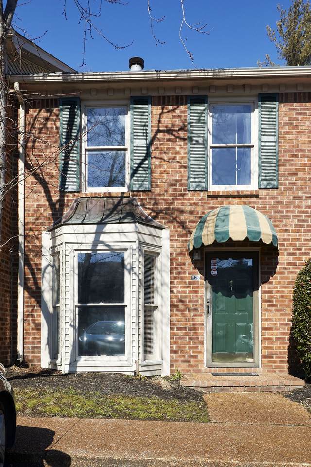 524 Williamsburg Dr - Photo 1