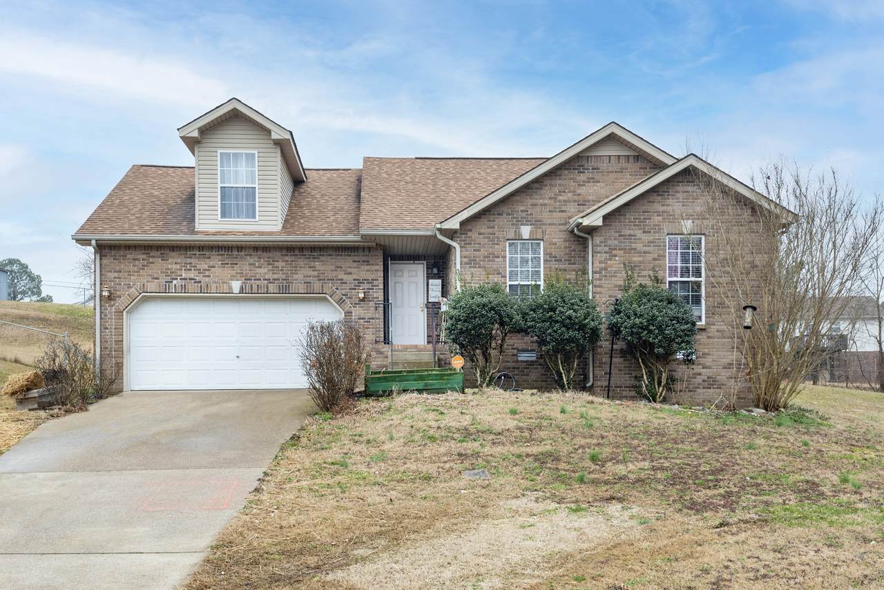 1236 Kendall Dr - Photo 1