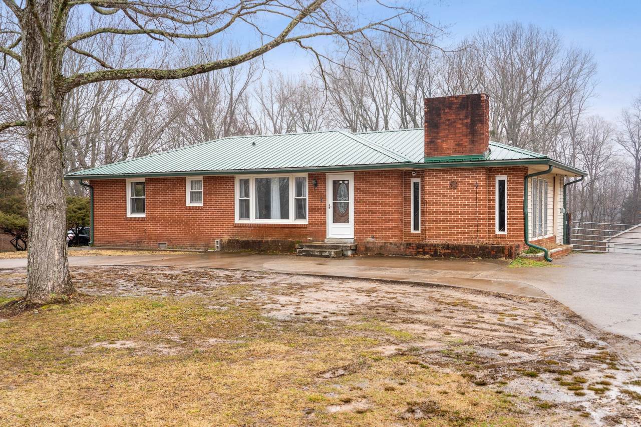 205 Excell Rd - Photo 1