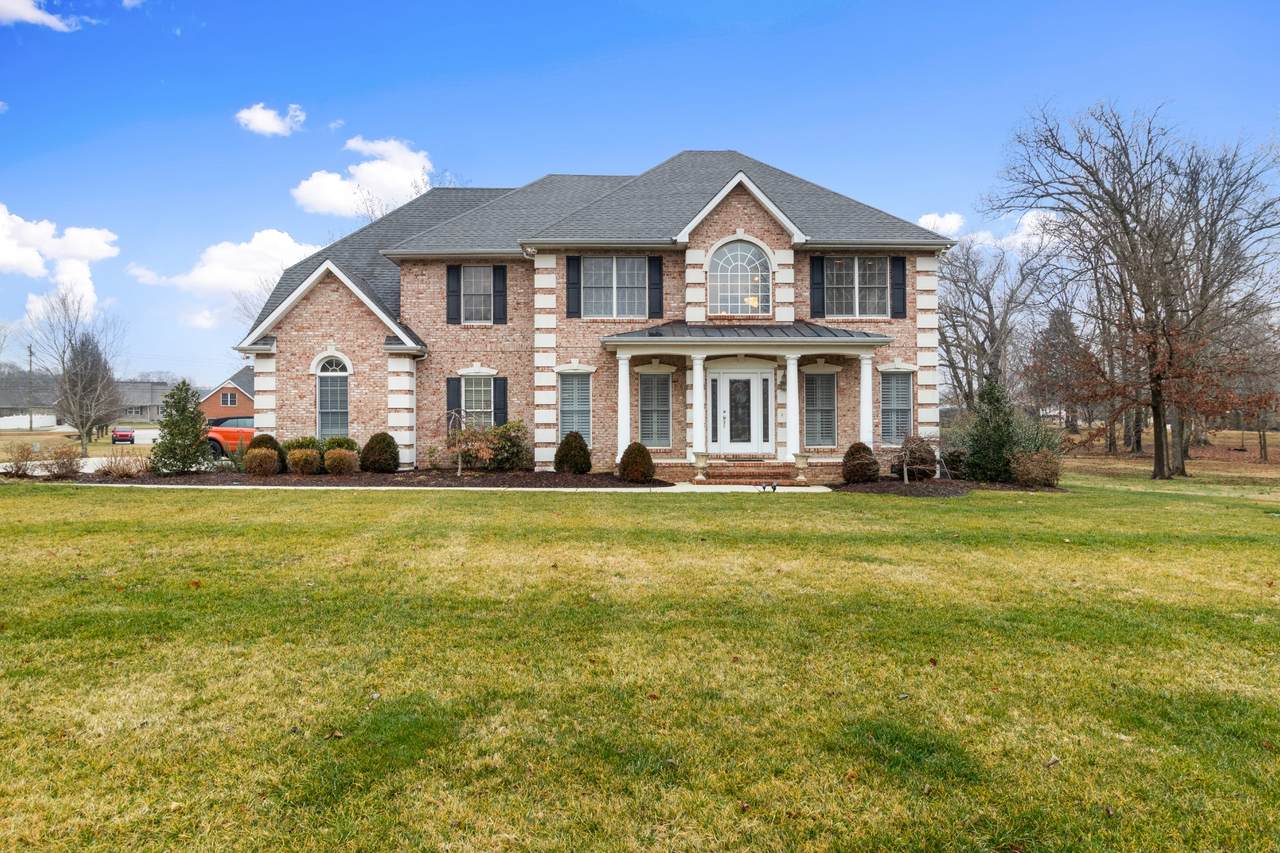 113 Fairways Blvd - Photo 1