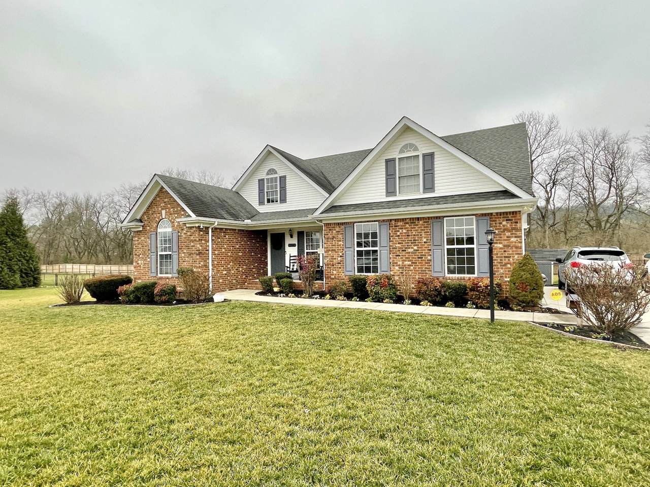 194 Auburn Hills Dr - Photo 1