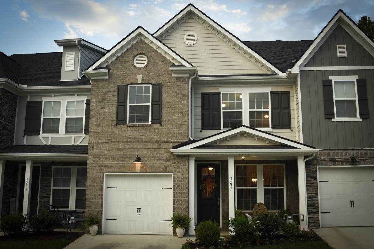 3237 Brookberry Ln - Photo 1