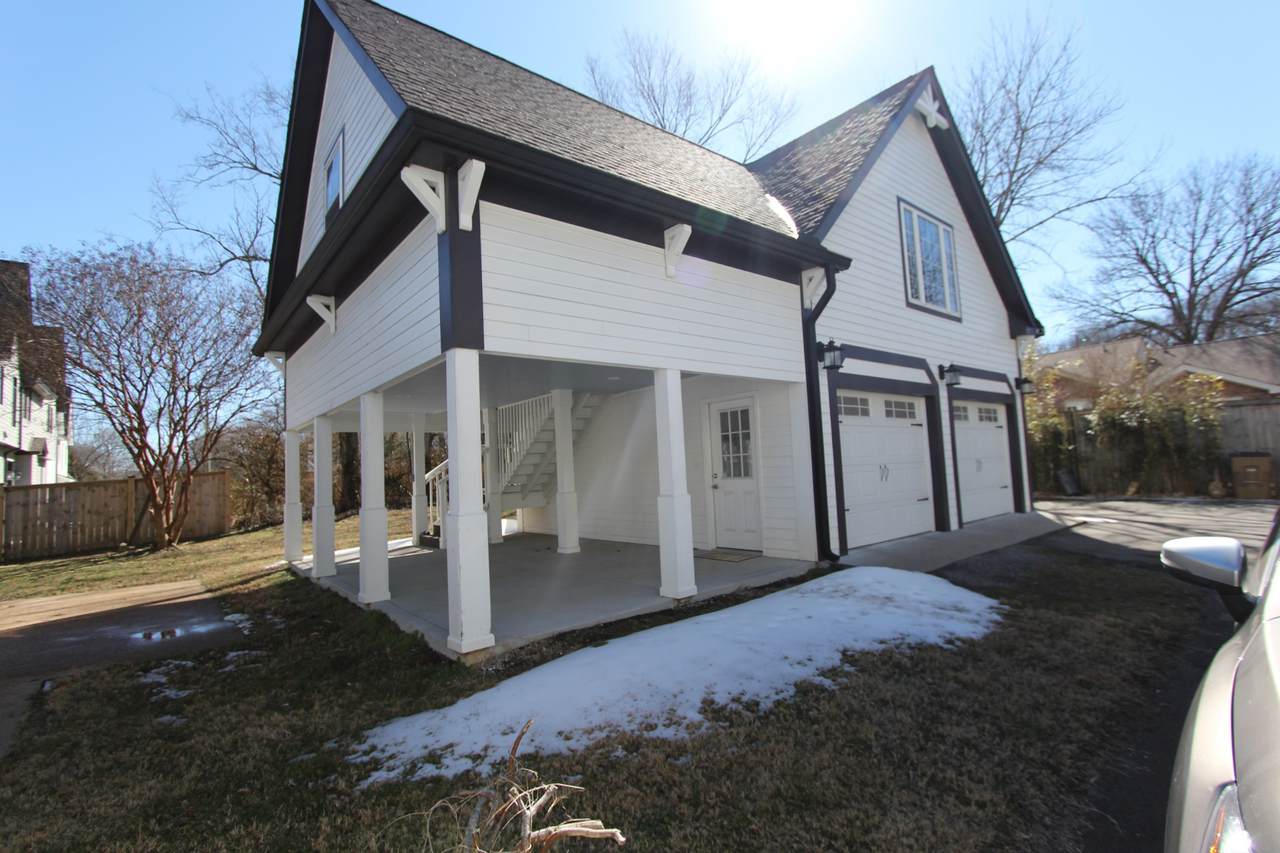 1921 Castleman Dr - Photo 1