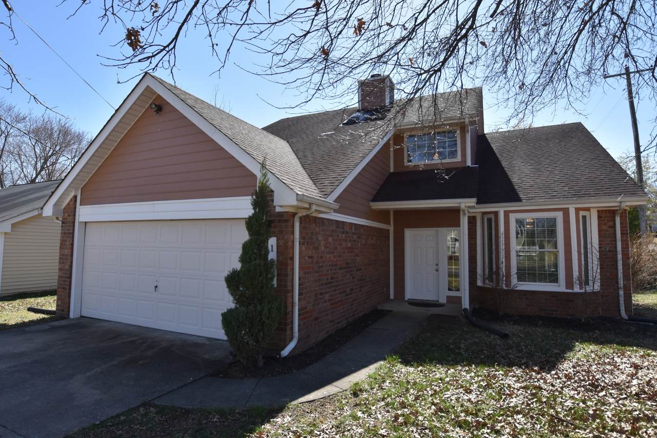 151 Agee Cir - Photo 1