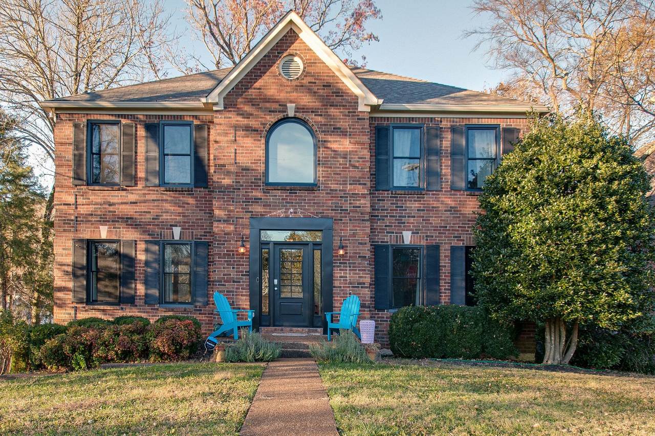 605 Indian Ridge Dr - Photo 1