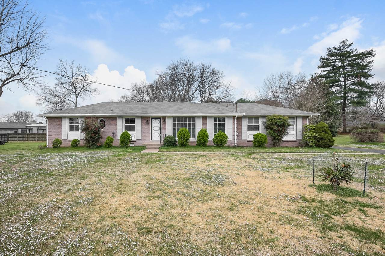108 Oak Pl - Photo 1