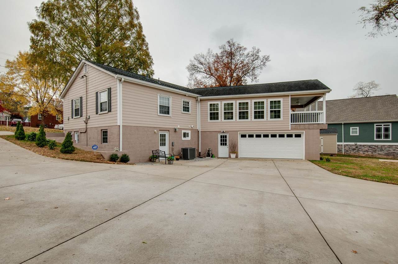 130 Park Cir - Photo 1