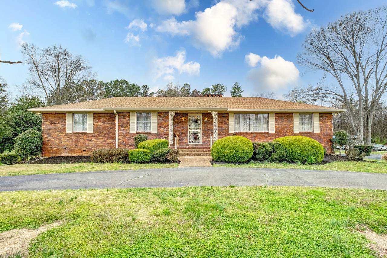 222 Hurst Dr - Photo 1