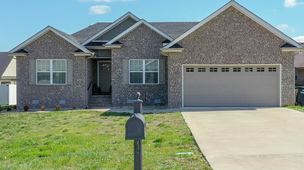 100 Daffodil Dr - Photo 1